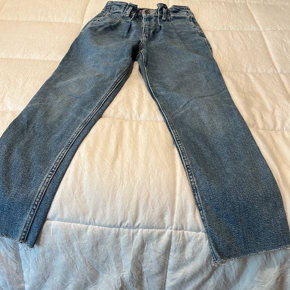 Jeans - Picture 2 of 4